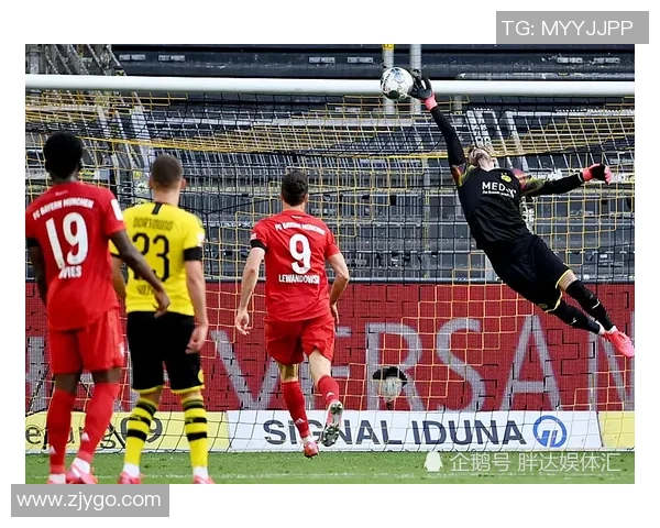 欧冠激战：多特蒙德与尤文图斯0比0平局引发争议判罚全场沸腾